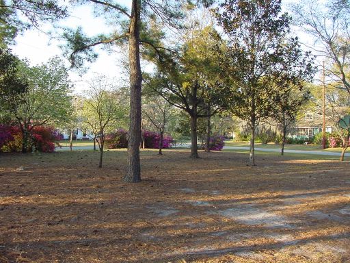 Fairway view of Hole #6 (#15) at Park Circle Disc Golf Course.